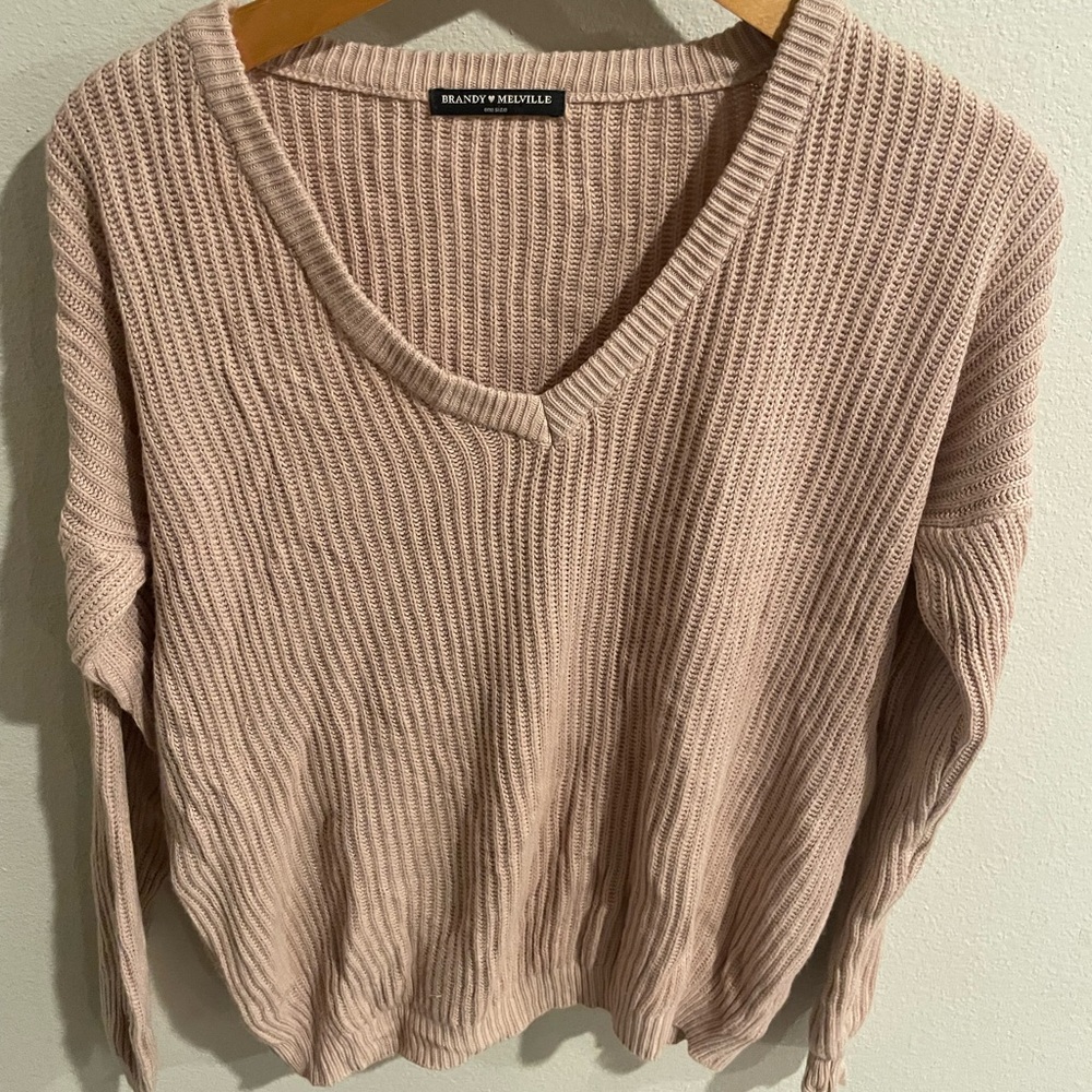 Brandy Melville V-Neck Sweater in‎ Soft Tan